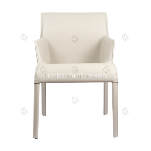 Ltalian 미니멀리스트 흰색 안장 가죽 팔걸이 의자
